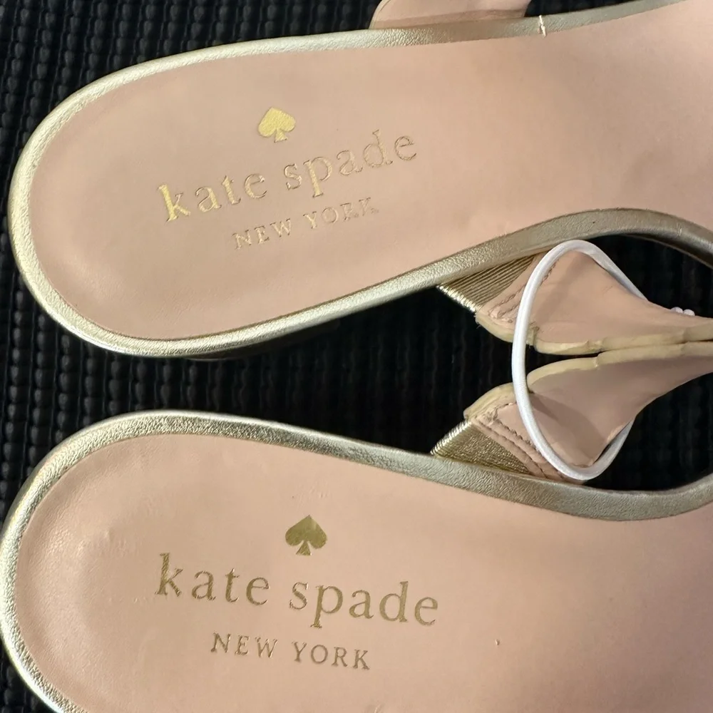 🆕Kate Spade CHRISSIE Gold Scalloped Sandals